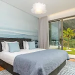 Elysium - Designer With Ocean View, Heated Pool, Jacuzzi & Sauna Villa *