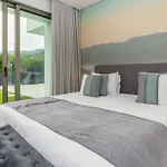 Elysium - Designer With Ocean View, Heated Pool, Jacuzzi & Sauna Villa São Vicente