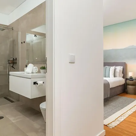 Elysium - Designer With Ocean View, Heated Pool, Jacuzzi & Sauna Villa *
