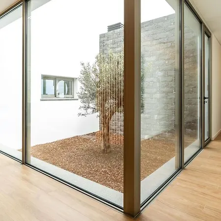 Elysium - Designer With Ocean View, Heated Pool, Jacuzzi & Sauna فيلة