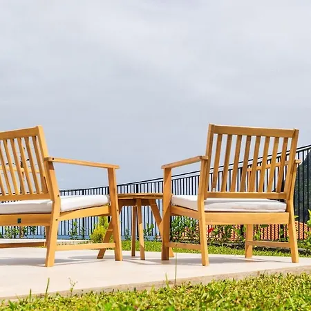 Elysium - Designer With Ocean View, Heated Pool, Jacuzzi & Sauna