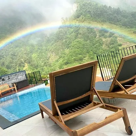 Elysium - Designer With Ocean View, Heated Pool, Jacuzzi & Sauna فيلة