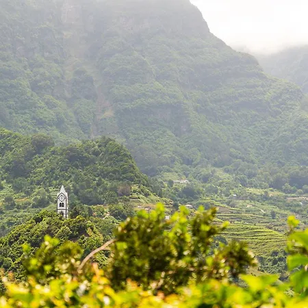 Elysium - Designer With Ocean View, Heated Pool, Jacuzzi & Sauna فيلة São Vicente