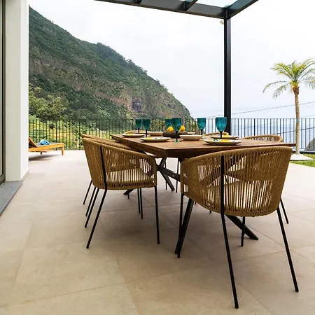 Elysium - Designer With Ocean View, Heated Pool, Jacuzzi & Sauna São Vicente