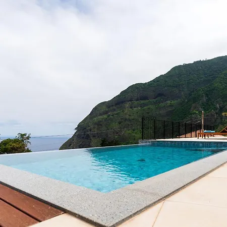 Elysium - Designer With Ocean View, Heated Pool, Jacuzzi & Sauna * São Vicente