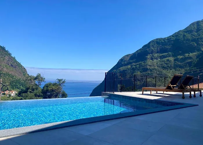 빌라 Elysium - Designer With Ocean View, Heated Pool, Jacuzzi & Sauna