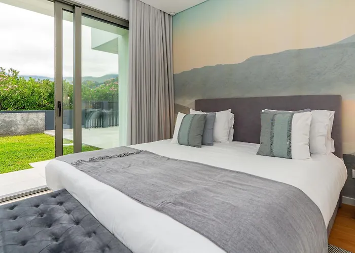 Elysium - Designer With Ocean View, Heated Pool, Jacuzzi & Sauna 빌라 São Vicente