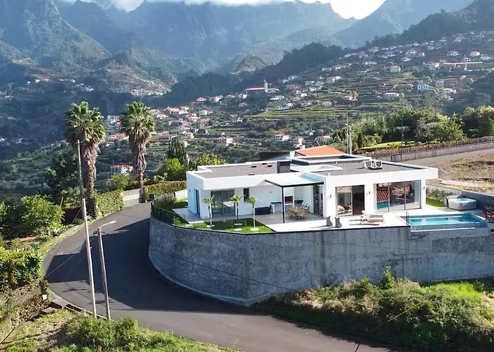 빌라 Elysium - Designer With Ocean View, Heated Pool, Jacuzzi & Sauna *